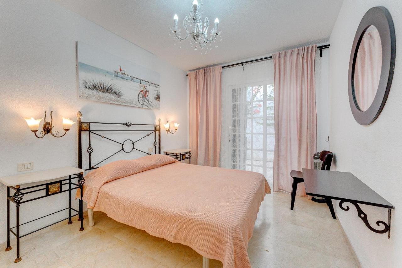 Marvelous Holiday Home - Villa La Caleta 阿德耶 外观 照片