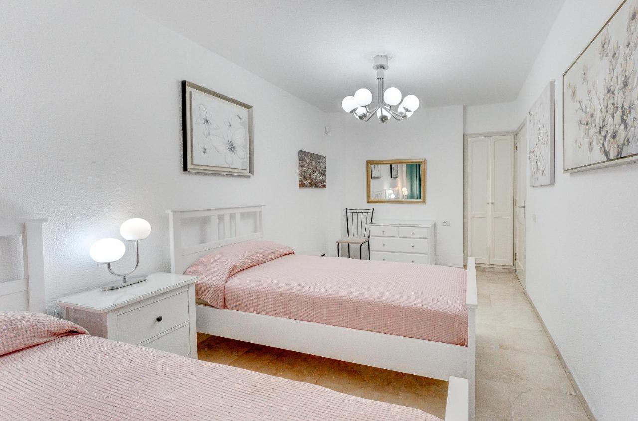 Marvelous Holiday Home - Villa La Caleta 阿德耶 外观 照片