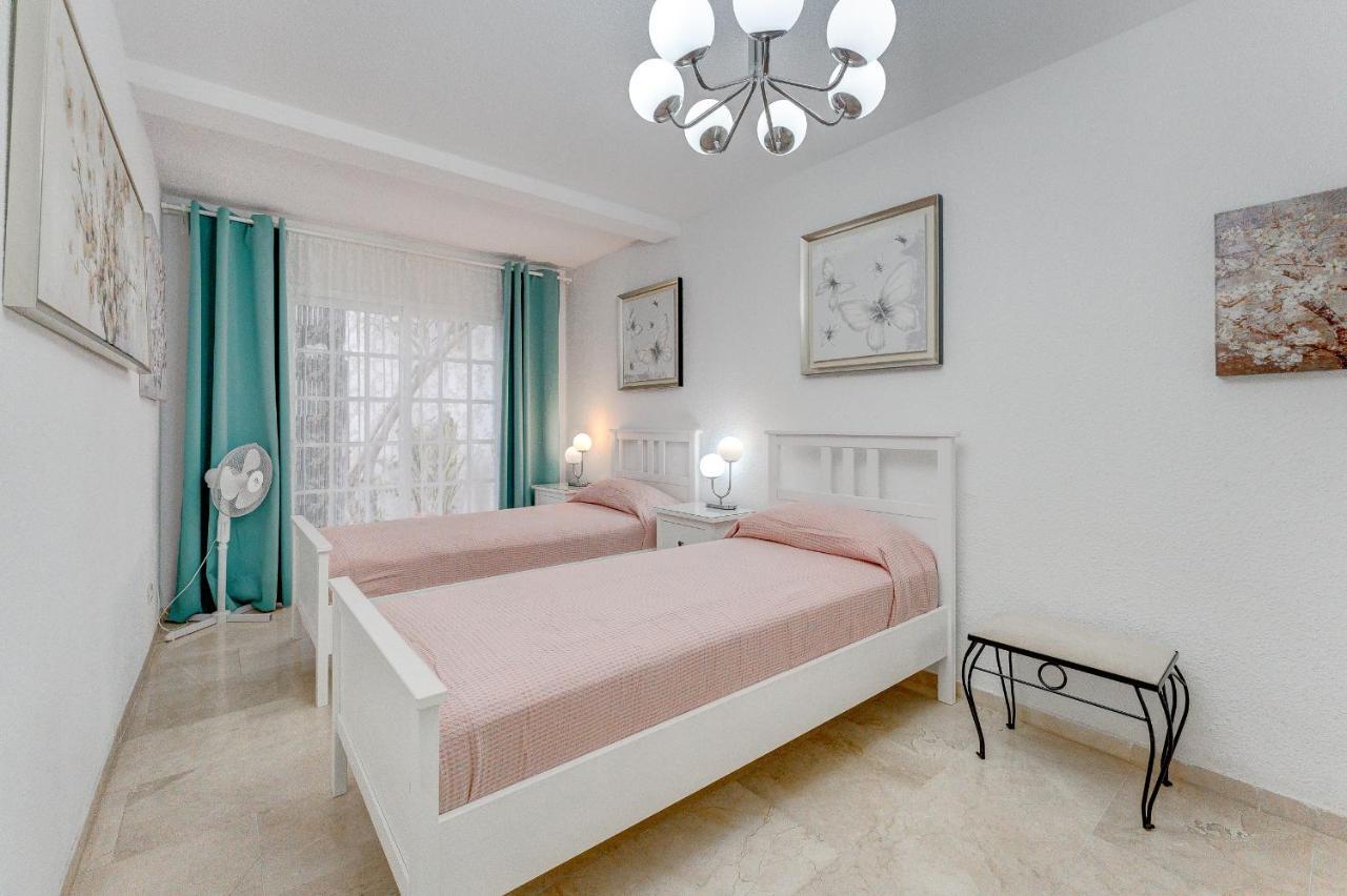 Marvelous Holiday Home - Villa La Caleta 阿德耶 外观 照片